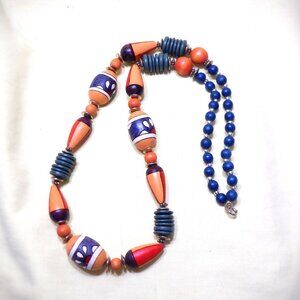 A Travel Treasure ~~~ NECKLACE ~~~ Full Length 28 Inches